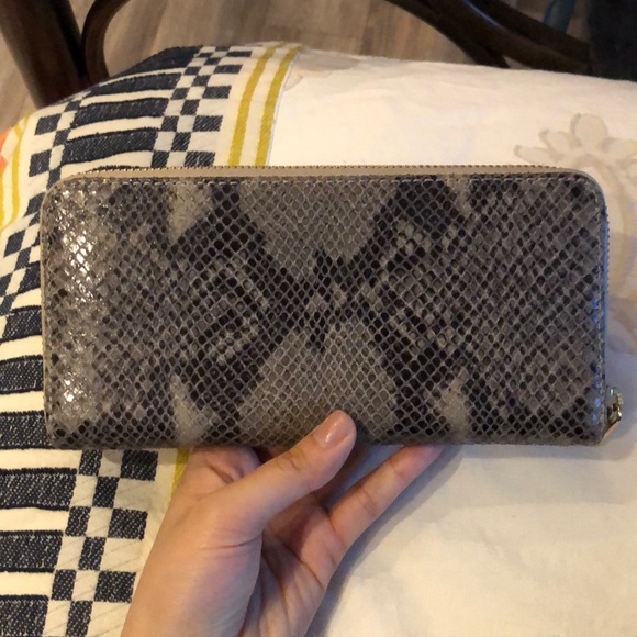 Michael Kors Snake Print wallet SOLD EBay - Picture 6 of 9